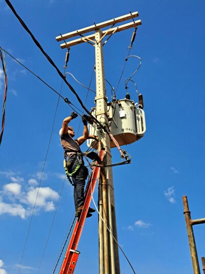Imagem da notícia Bordon Manutenção se destaca na instalação e manutenção da rede elétrica na zona rural de Costa Rica